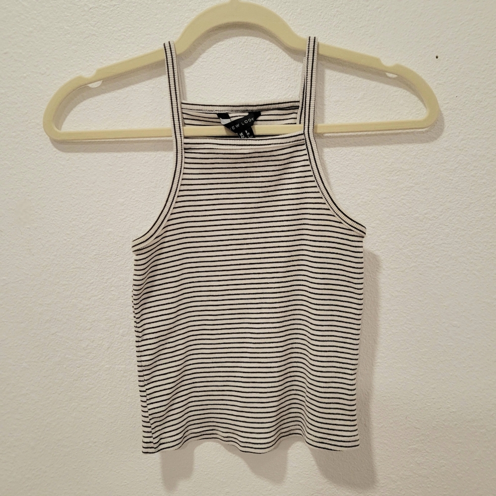 New‎ Look Women’s White & Black Striped Tank Top Size 4